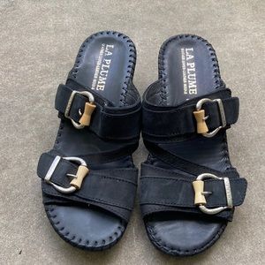 La Plume Leather Buckle Wedge Sandals US6/EU36